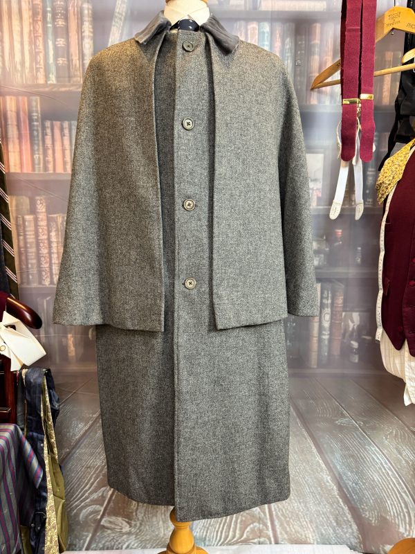 Vintage Bespoke Gentleman's Inverness Cape or Ulster Cape by Connock & Lockie . 44-46"/112-117cm Chest