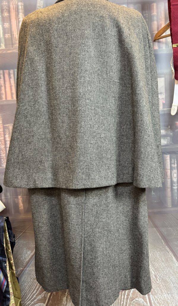 Vintage Bespoke Gentleman's Inverness Cape or Ulster Cape by Connock & Lockie . 44-46"/112-117cm Chest - Image 10