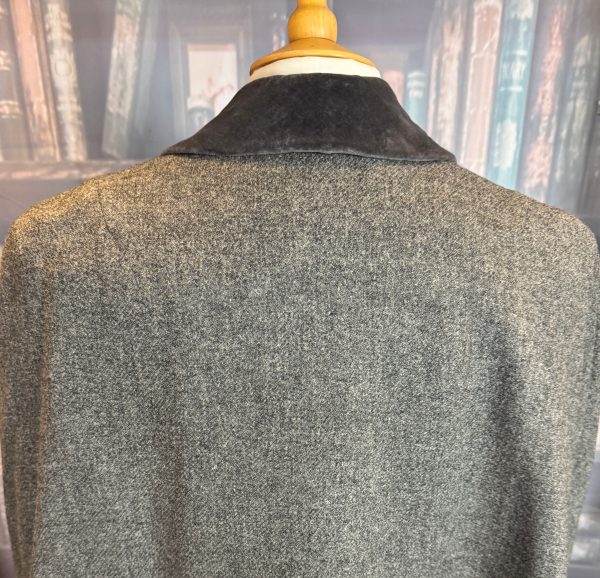 Vintage Bespoke Gentleman's Inverness Cape or Ulster Cape by Connock & Lockie . 44-46"/112-117cm Chest - Image 11