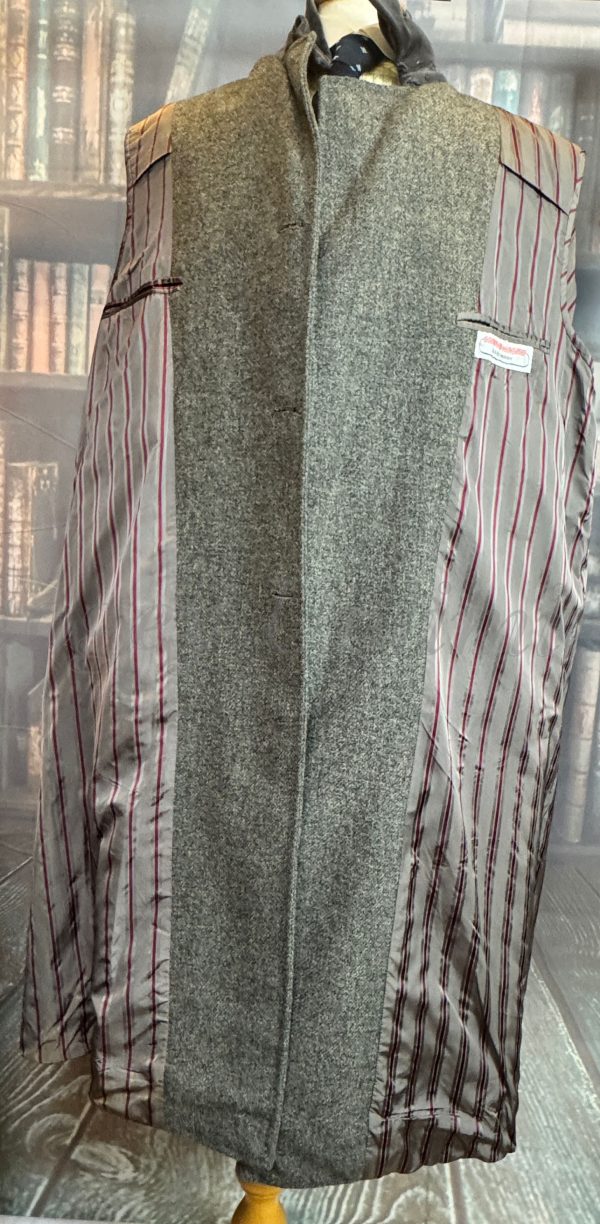 Vintage Bespoke Gentleman's Inverness Cape or Ulster Cape by Connock & Lockie . 44-46"/112-117cm Chest - Image 13