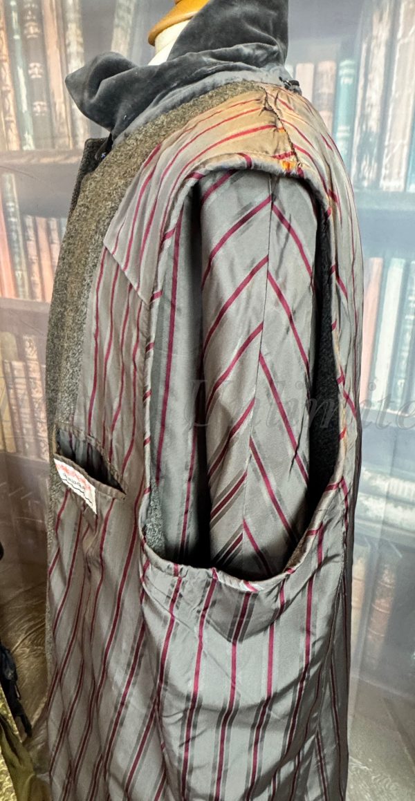 Vintage Bespoke Gentleman's Inverness Cape or Ulster Cape by Connock & Lockie . 44-46"/112-117cm Chest - Image 15