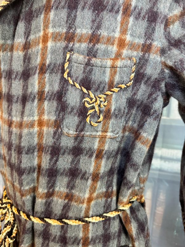 Wonderful Vintage Dressing Gown. Wool. Size Large  approx 42"/107cm Chest (Ref:DG42G) - Image 6