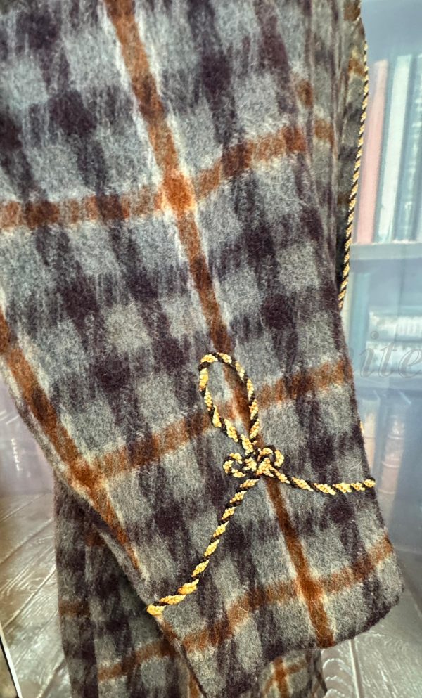 Wonderful Vintage Dressing Gown. Wool. Size Large  approx 42"/107cm Chest (Ref:DG42G) - Image 8