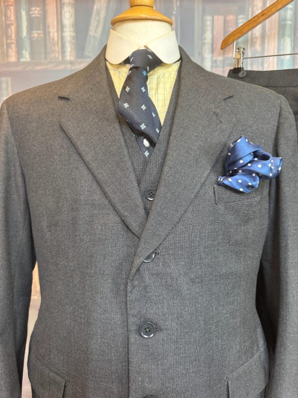 Vintage 3 Piece Bespoke Heavyweight Suit Dated 1960. Jothams Cardiff 38C/35W/31.5L (PKJTH) - Image 2