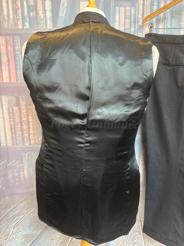 Vintage Squires 3 Piece Double Breasted Suit.  38C/34W/30.5L (PKSQ38) - Image 14