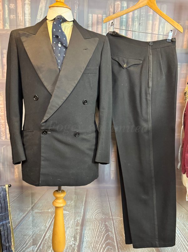Vintage 3 Piece Tuxedo Dinner Suit  38C/34W/31L (DSCH38)