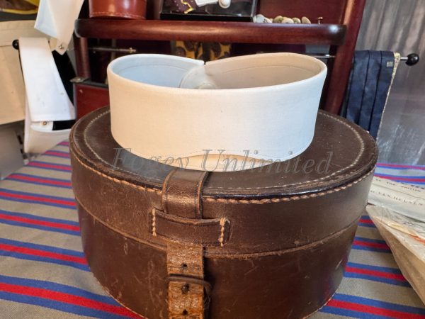 Brand New Old Store stock Starched Stiff Detachable Collar. Style Turning Point . Size 14" - Image 6