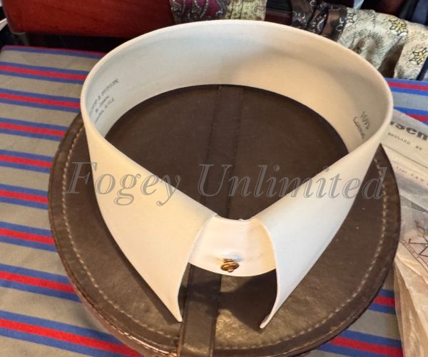 Brand New Old Store stock Spearpoint style  Detachable Collar. Harvie & Hudson . Size 16 1/2" - Image 9