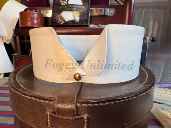 Vintage 1920's style Rounded point Wing Detachable Collar. The Lewes. Size 16"