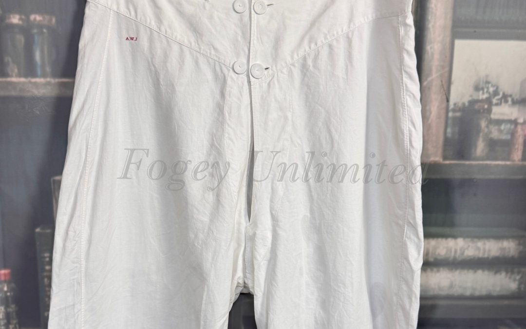 Rare Knee length Cotton Underpants. Yoke Front Brace Tapes waist:32″/81cm (Ref:WHT32)