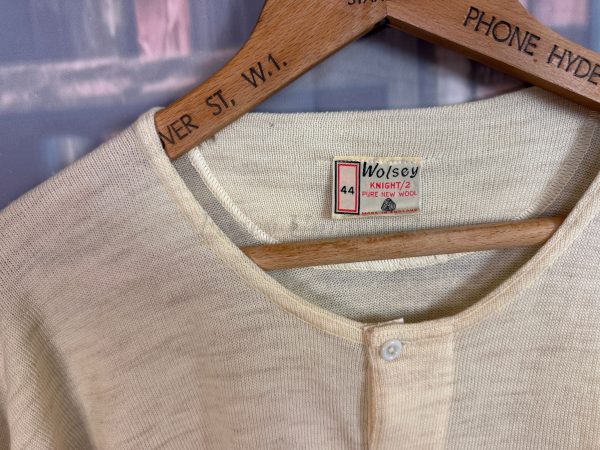 Vintage NOS Wolsey Heavyweight Wool 3 button Undershirt. Short Sleeve. Chest: 44" (WOL44) - Image 7