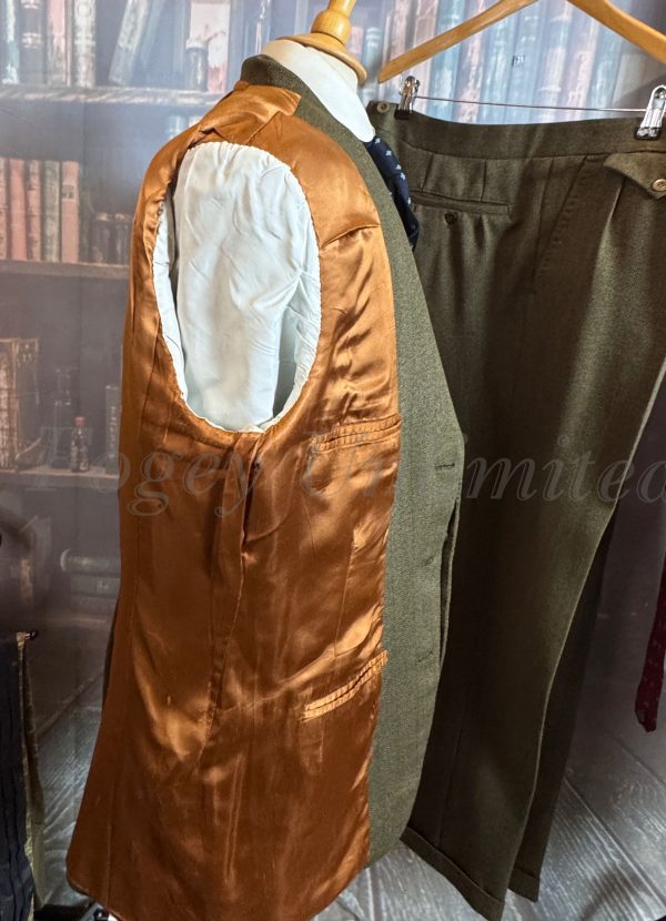 Vintage Bespoke Green Herringbone 3 Piece Suit 42"Chest /41waist. (Ref: CH89) - Image 10