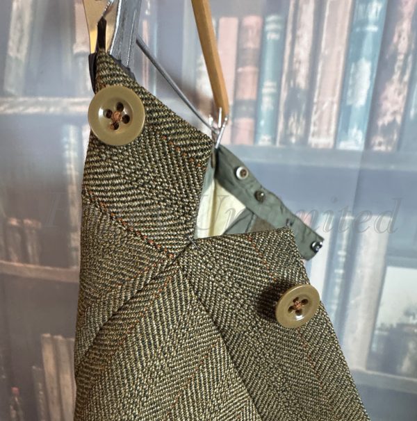 Vintage Bespoke Green Herringbone 3 Piece Suit 42"Chest /41waist. (Ref: CH89) - Image 2