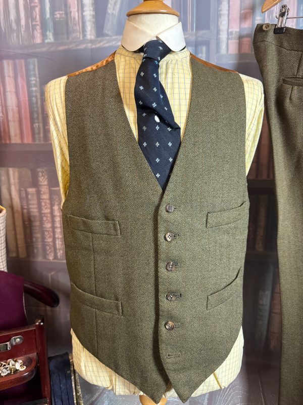 Vintage Bespoke Green Herringbone 3 Piece Suit 42"Chest /41waist. (Ref: CH89) - Image 13