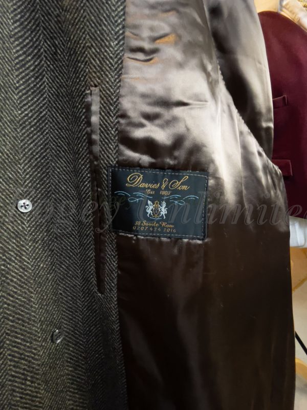 Vintage Bespoke Gentleman's Inverness Cape or Ulster Cape by Davies & Son Savile Row . 44-46"/112-117cm (PTH) - Image 5