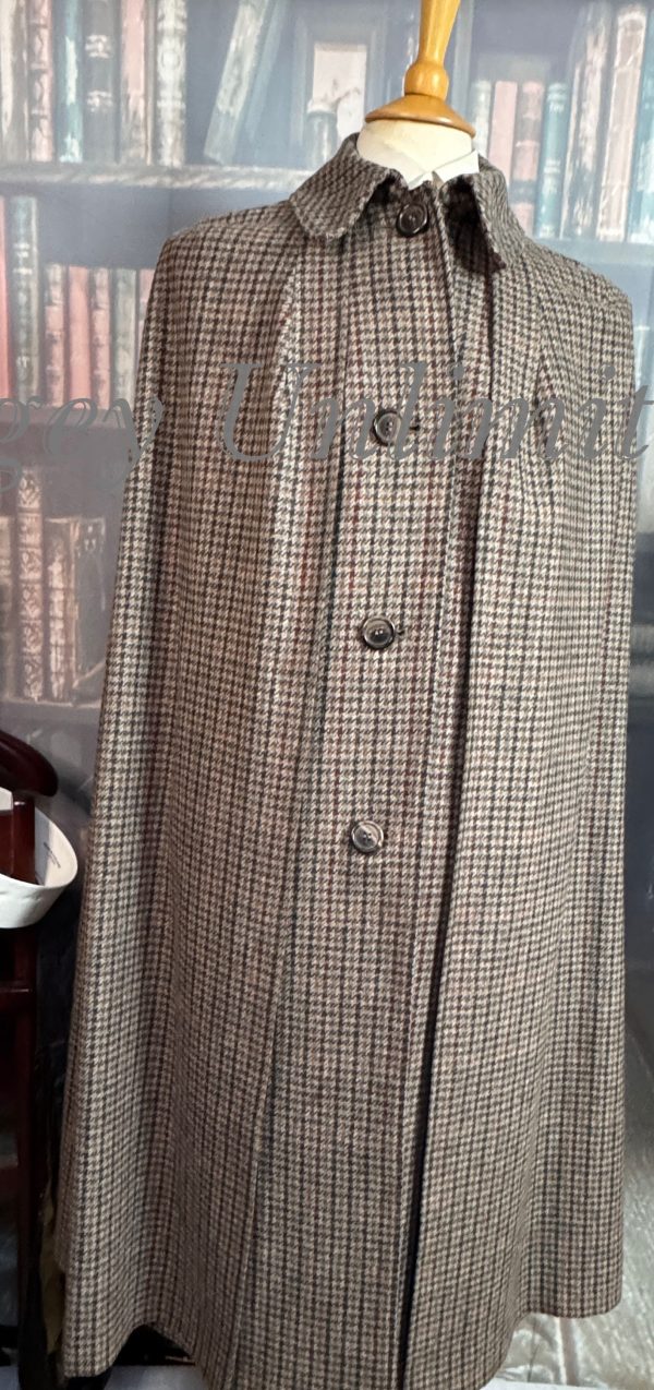 Vintage Gentleman's Inverness Cape or Ulster Cape by Gala Forest . 44-46"/112-117cm (Gala)