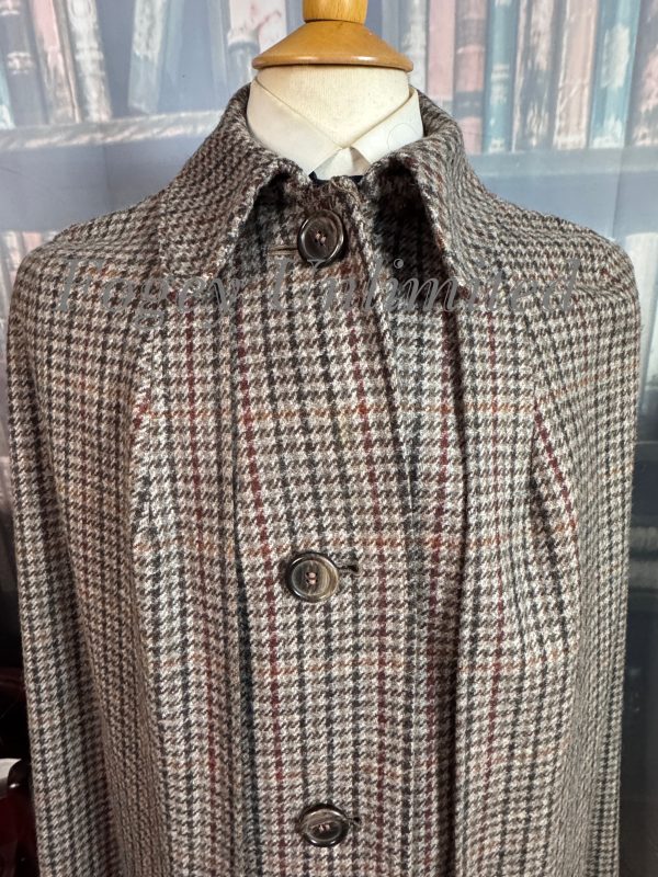 Vintage Gentleman's Inverness Cape or Ulster Cape by Gala Forest . 44-46"/112-117cm (Gala) - Image 10