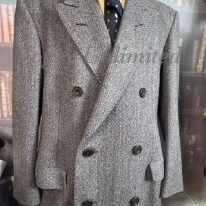 Vintage Heavyweight Grey Herringbone Tweed Overcoat. Amazing Vintage Item 44"/112cm Chest (Cole)