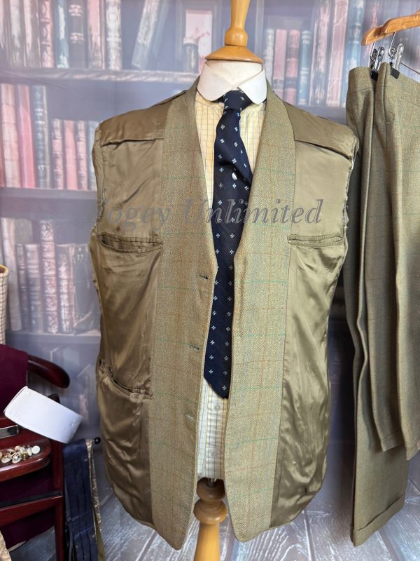 Vintage Bespoke 4 Piece Tweed Suit 41"Chest /36waist. (Ref: ATMcG) - Image 11