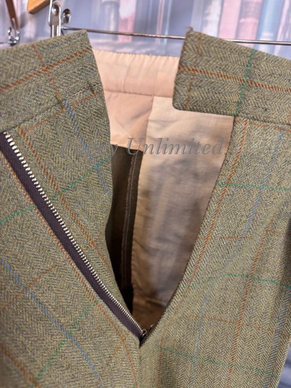Vintage Bespoke 4 Piece Tweed Suit 41"Chest /36waist. (Ref: ATMcG) - Image 3