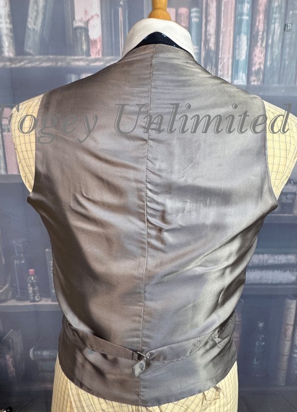 Vintage Dunn & Co Burgundy Wool Doeskin Waistcoat/Vest 38"/97cm Chest (Ref:DGL38) - Image 3