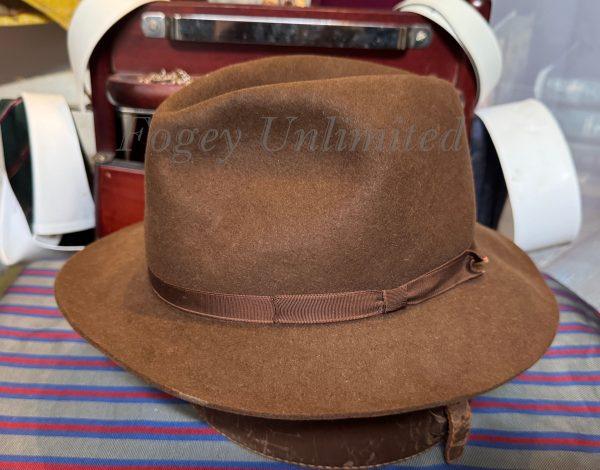 Vintage Dark Brown Trilby Hat. Size 7 1/8"approx (Ref:CH718) - Image 2