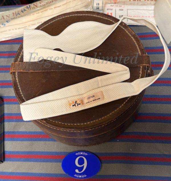 A Vintage Self tie Bow Tie for your Formal Attire (BT9)