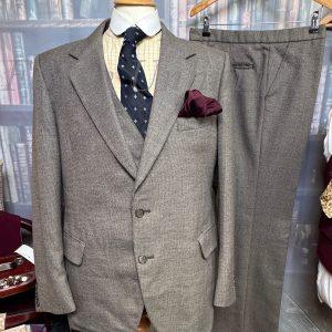 Vintage John Collier 3 Piece Suit 40"Chest /37" waist. (Ref: PKCOL)