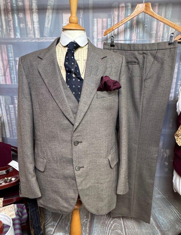 Vintage John Collier 3 Piece Suit 40"Chest /37" waist. (Ref: PKCOL)