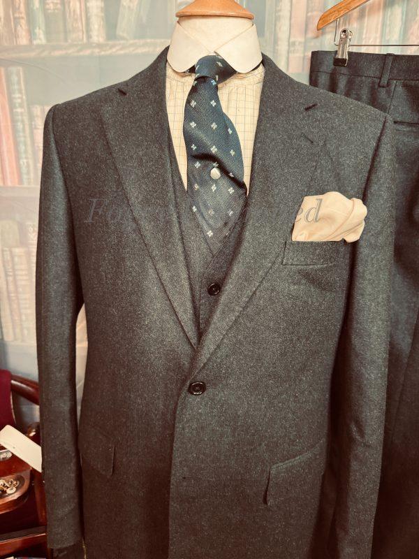 Vintage Bespoke Almost Black 3 Piece Suit 42"Chest /37" waist. (Ref: PKUTD) - Image 13