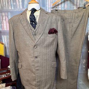 Vintage Bespoke R. Wildeman  1980 3 Piece Suit 42"Chest /38" waist. (Ref: PKWLD)