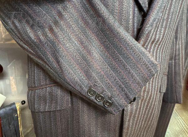 Vintage Bespoke Charles Barrow 1989 3 Piece Suit 40"Chest /37" waist. (Ref: PKBAR) - Image 16