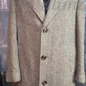 Vintage Heavyweight Grey Herringbone Harris Tweed Overcoat. Amazing Vintage Item 42"/107cm Chest (PKHTC)
