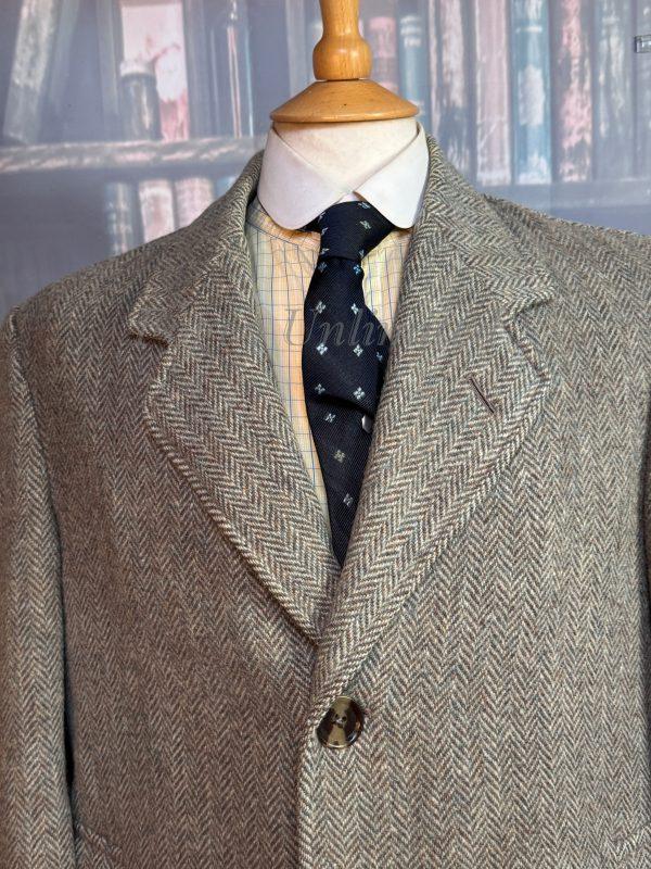 Vintage Heavyweight Grey Herringbone Harris Tweed Overcoat. Amazing Vintage Item 42"/107cm Chest (PKHTC) - Image 3