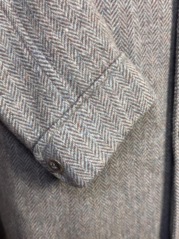Vintage Heavyweight Grey Herringbone Harris Tweed Overcoat. Amazing Vintage Item 42"/107cm Chest (PKHTC) - Image 4