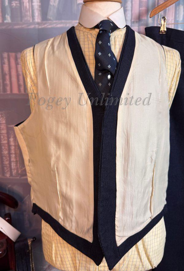 Vintage Bespoke R. Wildeman  1979 3 Piece Suit 42"Chest /40" waist. (Ref: PKWLD79) - Image 11