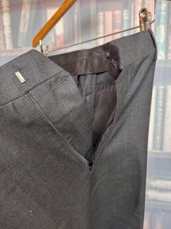 Montcrief Italian wool 3 Piece Suit  44"Chest /38" waist. (Ref: PKMONT) - Image 3