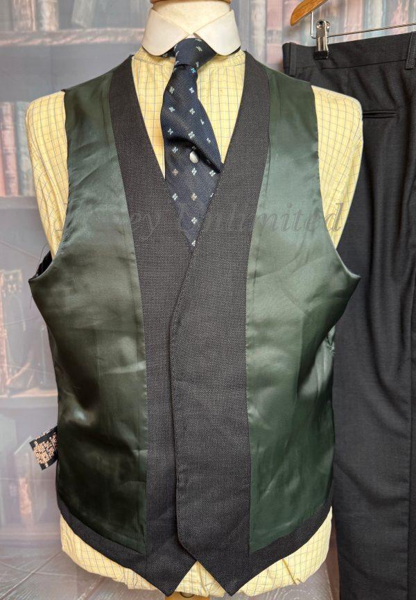 Montcrief Italian wool 3 Piece Suit  44"Chest /38" waist. (Ref: PKMONT) - Image 11