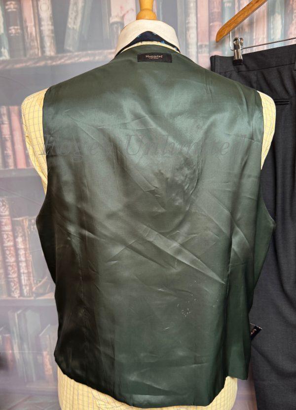 Montcrief Italian wool 3 Piece Suit  44"Chest /38" waist. (Ref: PKMONT) - Image 10