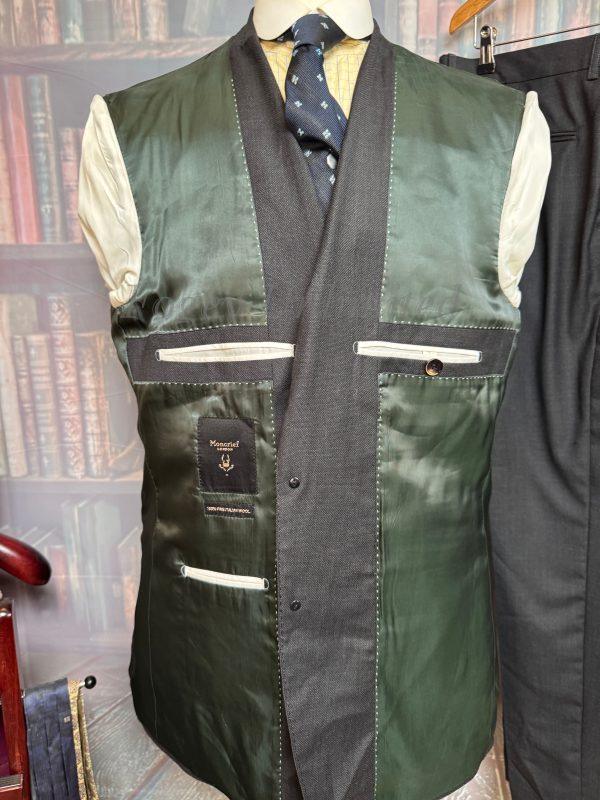 Montcrief Italian wool 3 Piece Suit  44"Chest /38" waist. (Ref: PKMONT) - Image 8