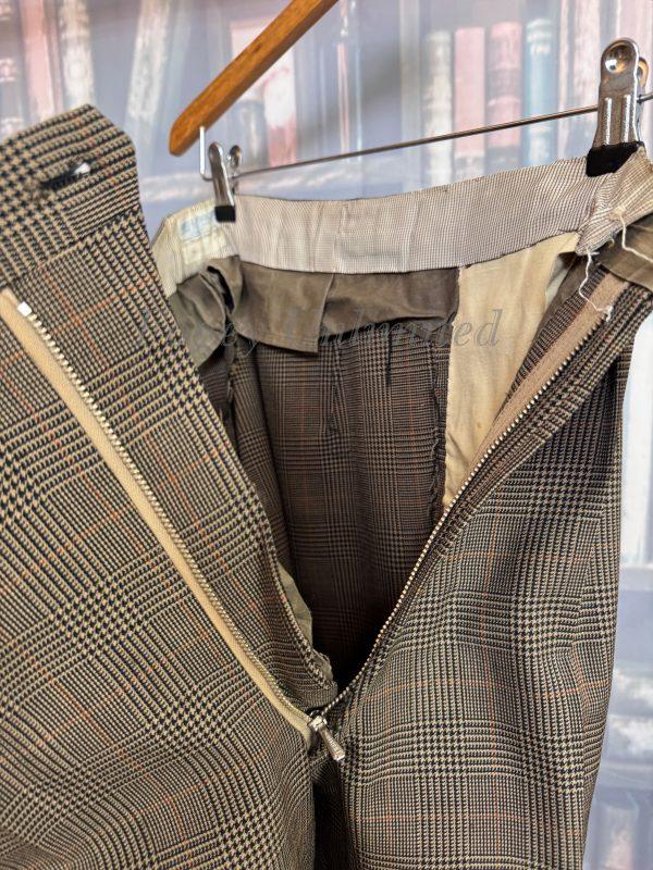 Vintage Bespoke Johns & Pegg 1974 2 Piece Suit 38"Chest /32" waist. (Ref: JP74) - Image 4