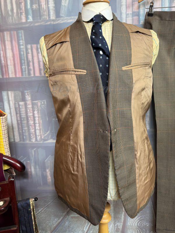 Vintage Bespoke Johns & Pegg 1974 2 Piece Suit 38"Chest /32" waist. (Ref: JP74) - Image 14