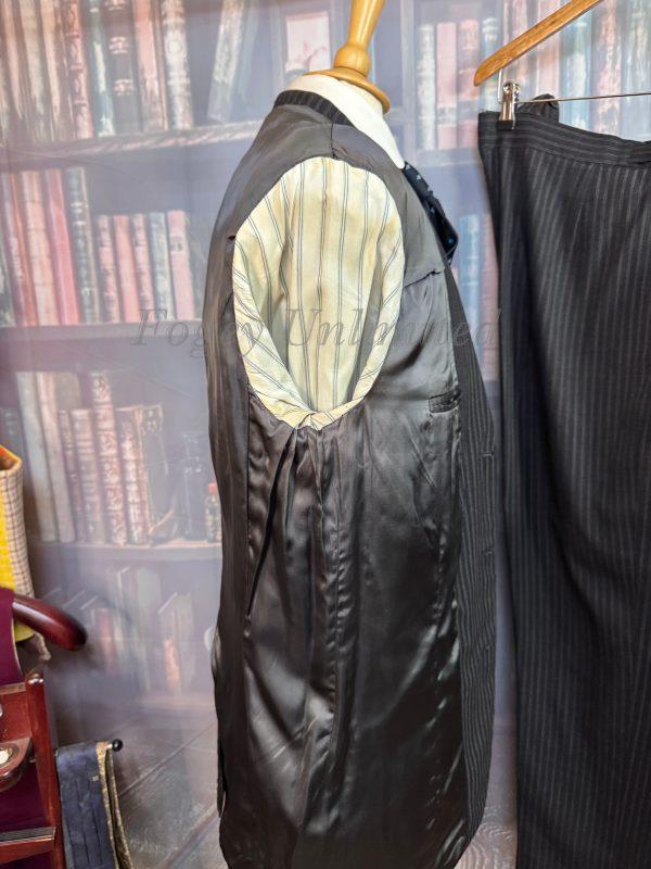 Vintage Bespoke Ruback 3 Piece Suit 1968  41"Chest /38" waist. (Ref: RUB68) - Image 13