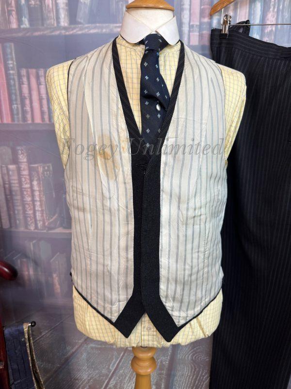 Vintage Bespoke Ruback 3 Piece Suit 1968  41"Chest /38" waist. (Ref: RUB68) - Image 16